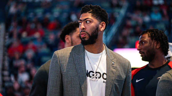 anthony_davis_pelicans_zion_.jpg